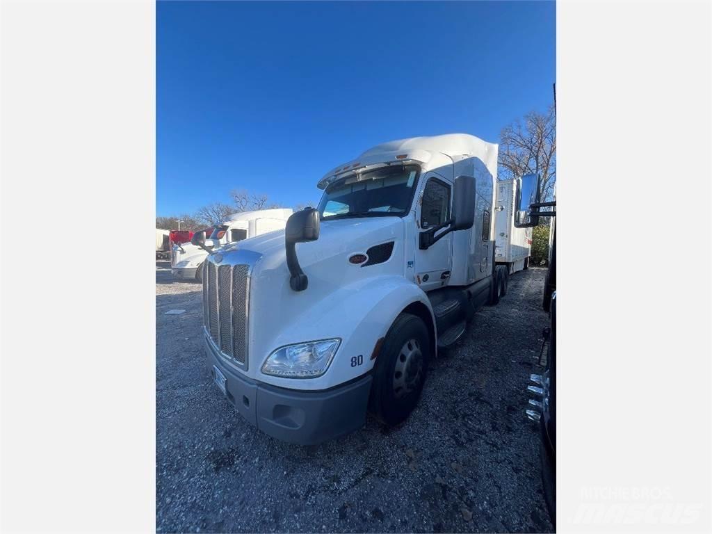 Peterbilt 579 Conventional Trucks / Tractor Trucks