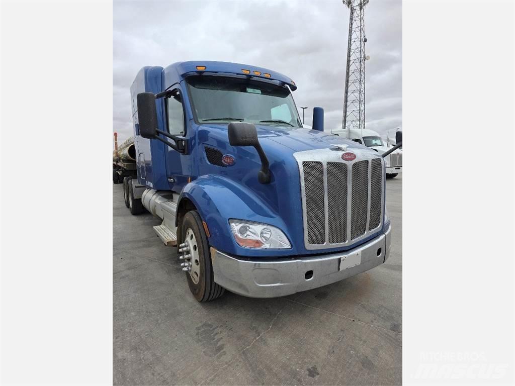Peterbilt 579 Conventional Trucks / Tractor Trucks
