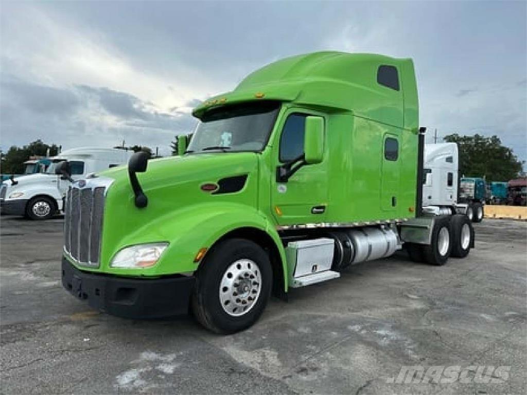 Peterbilt 579 Conventional Trucks / Tractor Trucks