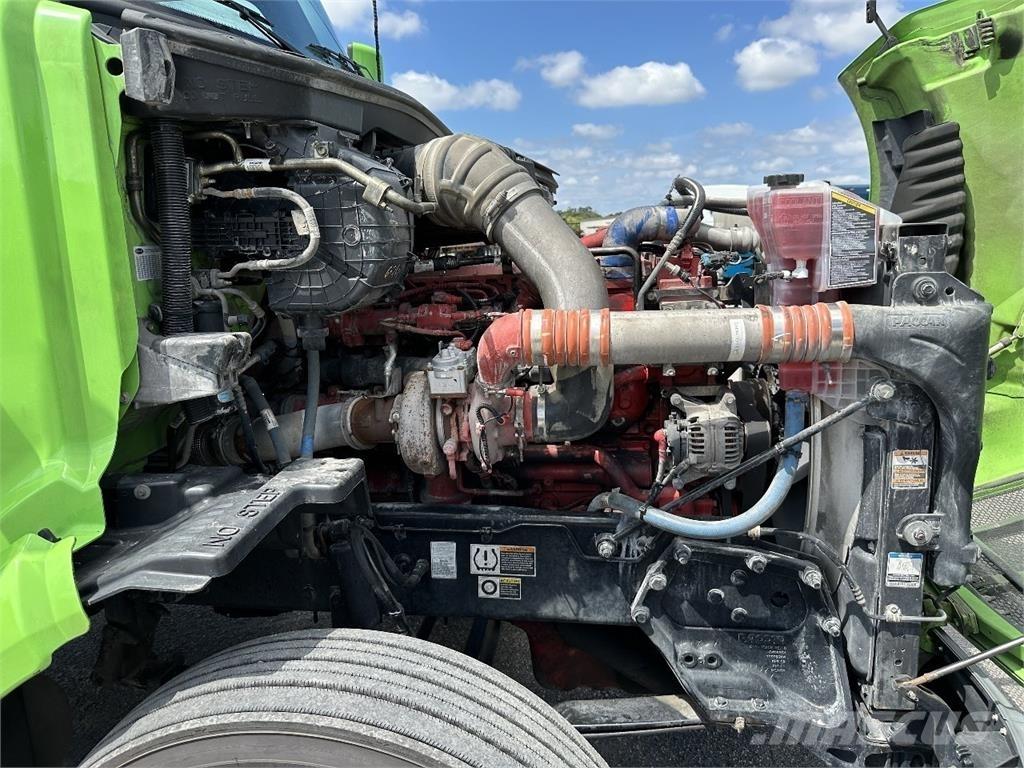 Peterbilt 579 Conventional Trucks / Tractor Trucks