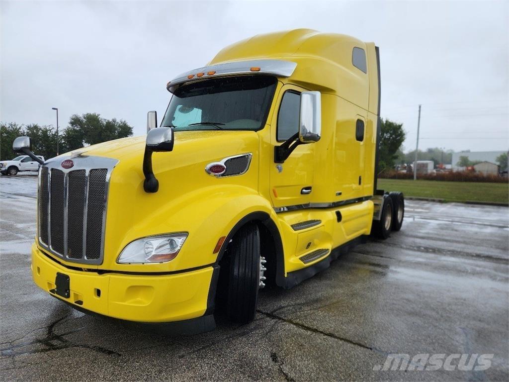 Peterbilt 579 Conventional Trucks / Tractor Trucks