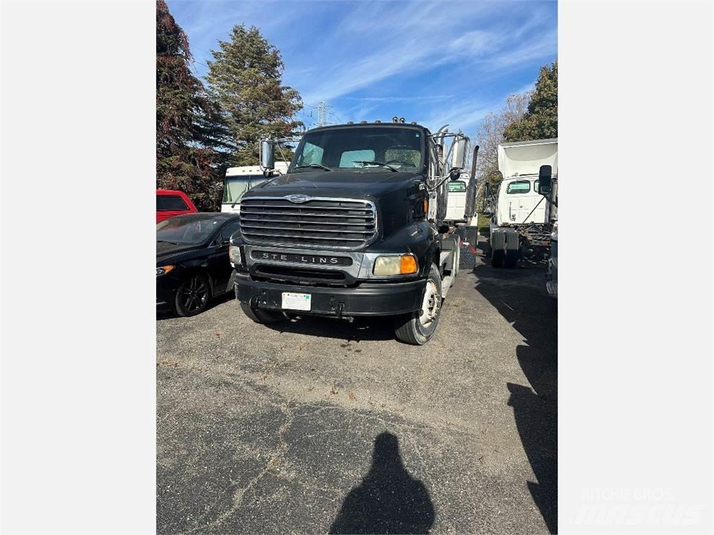 Sterling A9500 Conventional Trucks / Tractor Trucks