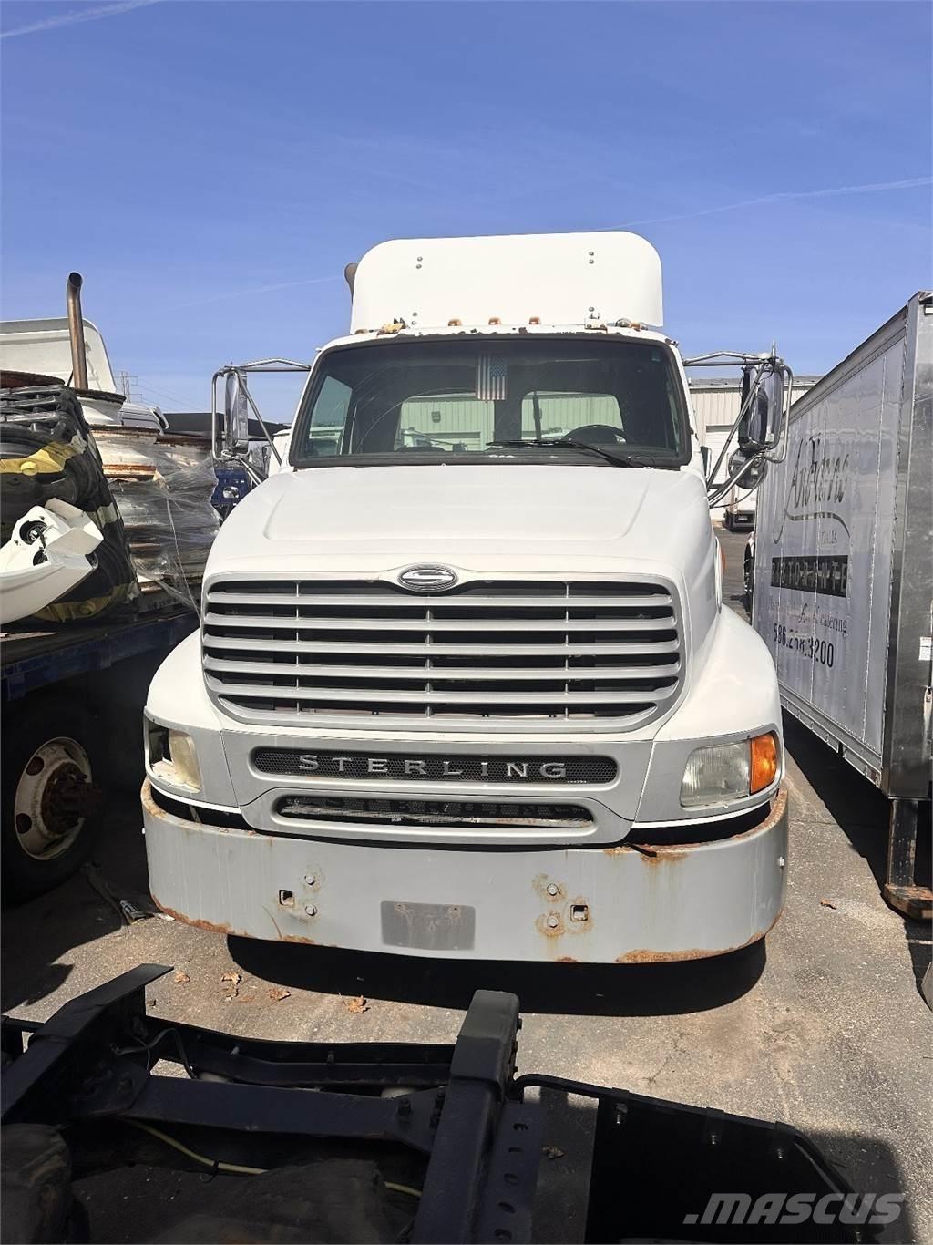 Sterling A9500 Conventional Trucks / Tractor Trucks