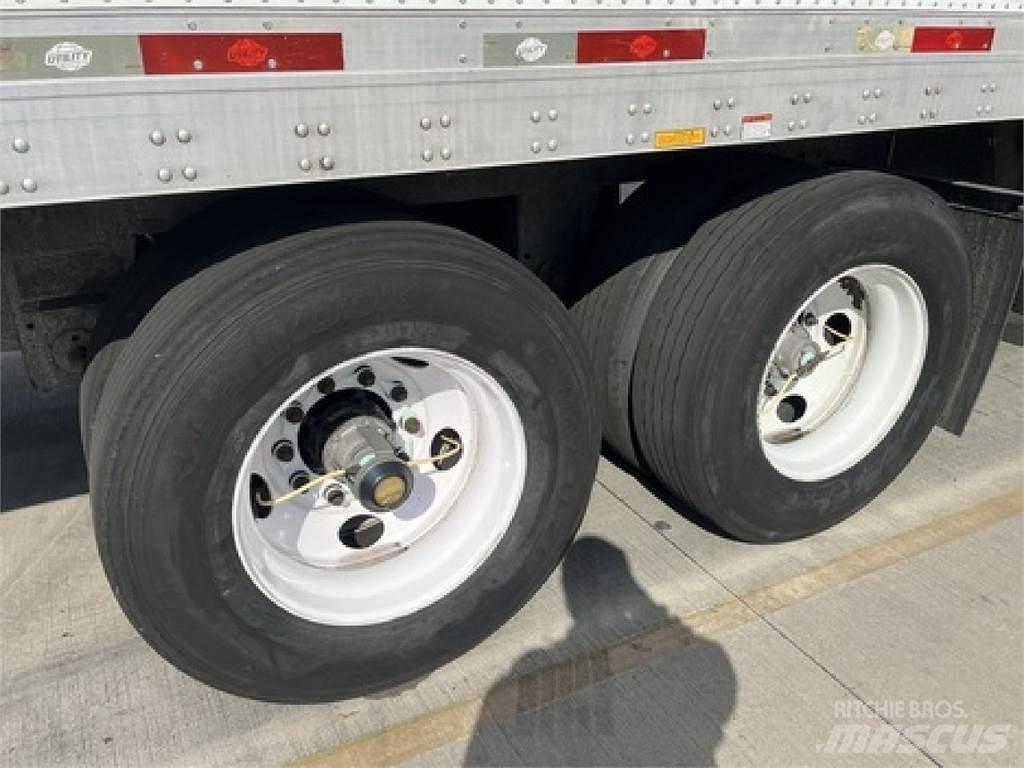 Utility VS2DX 36' Box Trailers