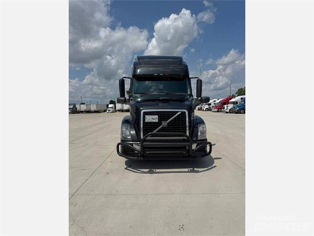 Volvo VNL 760 Conventional Trucks / Tractor Trucks