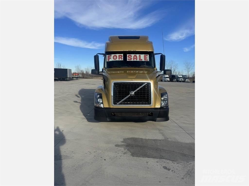 Volvo VNL 780 Conventional Trucks / Tractor Trucks