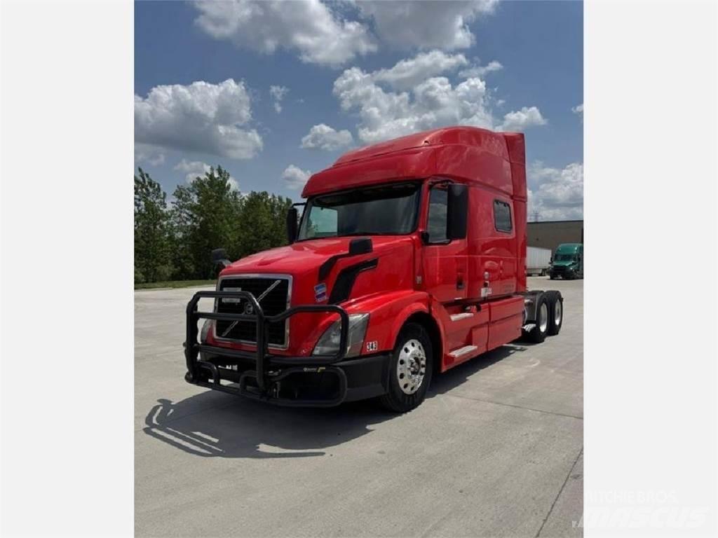 Volvo VNL 860 Conventional Trucks / Tractor Trucks