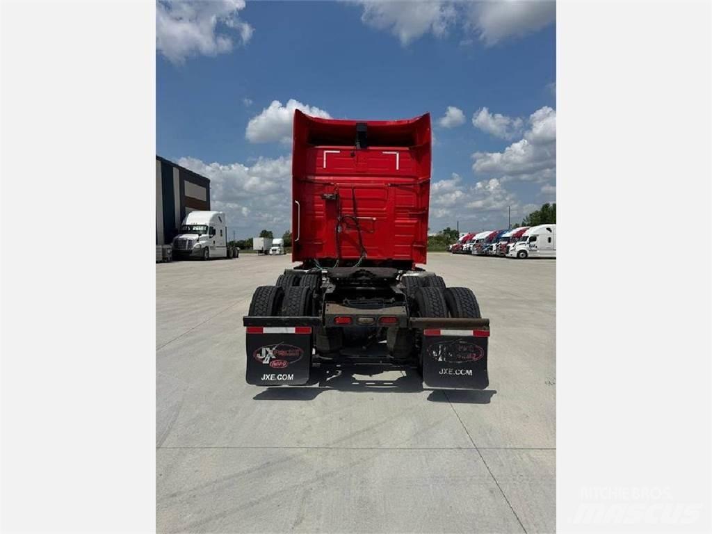 Volvo VNL 860 Conventional Trucks / Tractor Trucks