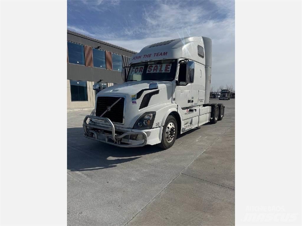 Volvo VNL670 Conventional Trucks / Tractor Trucks
