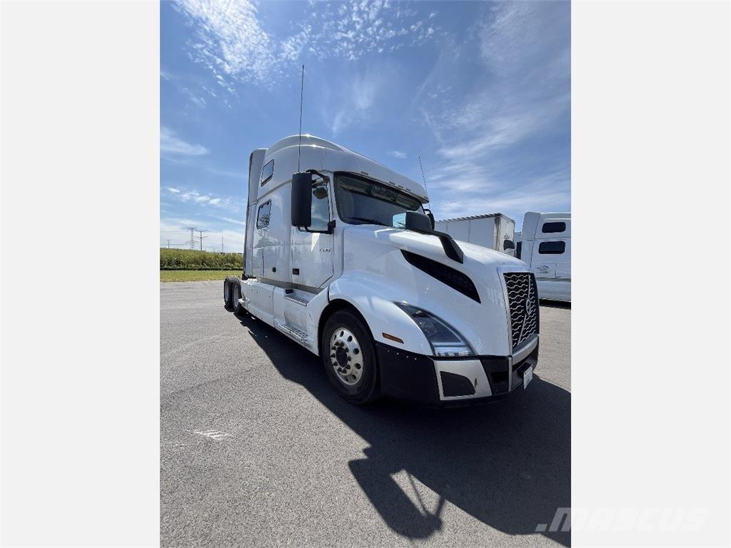 Volvo VNL860 Conventional Trucks / Tractor Trucks