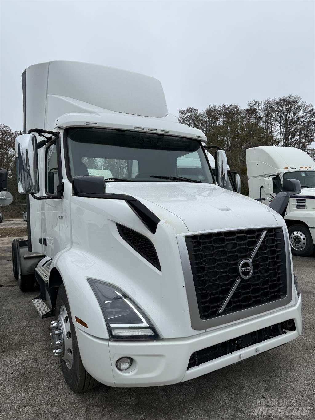 Volvo VNR64T300 Conventional Trucks / Tractor Trucks