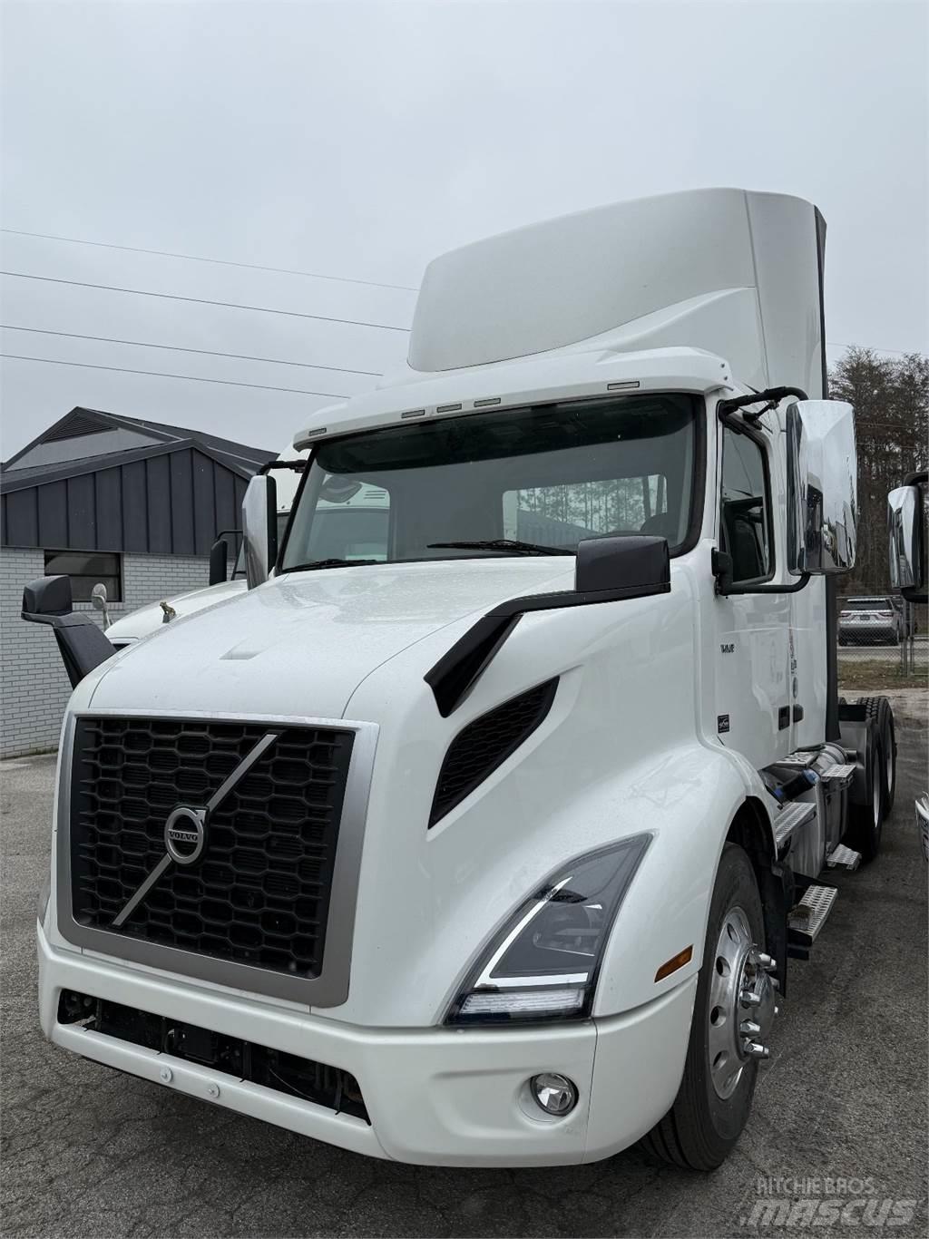 Volvo VNR64T300 Conventional Trucks / Tractor Trucks