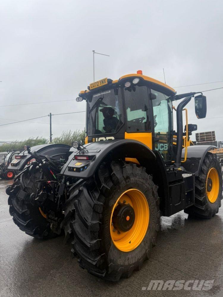 JCB Fastrac 4220 Tractors