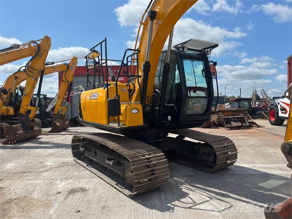 JCB JS130 LC Crawler Excavators