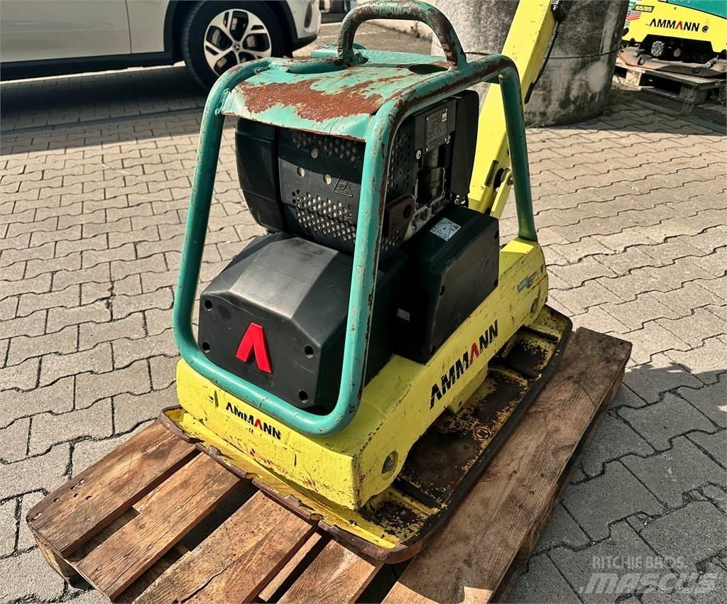 APR 3520 APR 3520 Plate Compactors