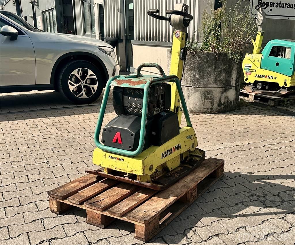  APR 3520 APR 3520 Plate Compactors