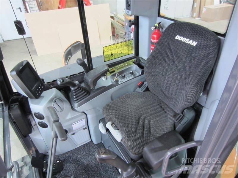 Develon DX27z-7 Mini Excavators <7t (Mini Diggers)