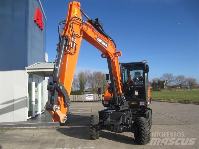 Develon DX57W-7 Mini Excavators <7t (Mini Diggers)