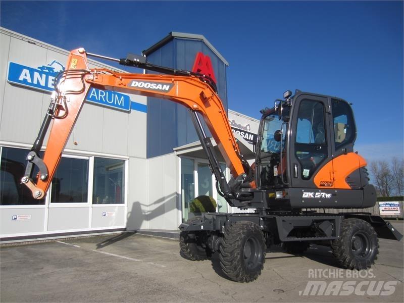 Develon DX57W-7 Mini Excavators <7t (Mini Diggers)
