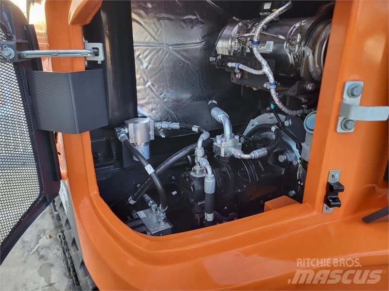 Develon DX85R-7 Mini excavators  7t - 12t
