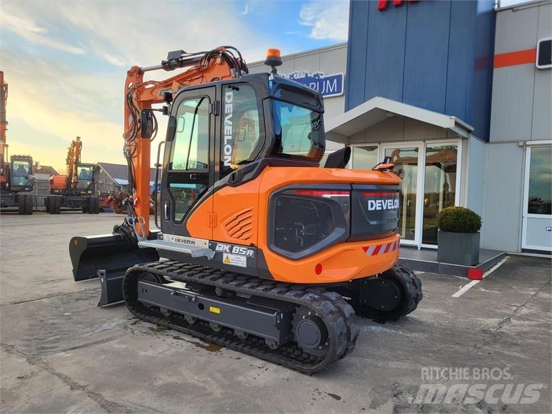 Develon DX85R-7 Mini excavators  7t - 12t