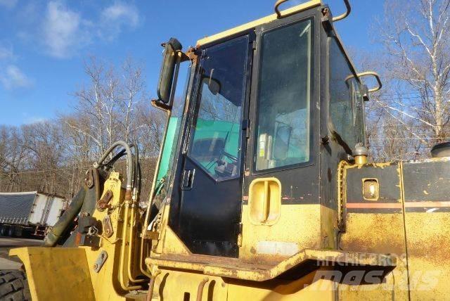 CAT IT28F Wheel Loaders