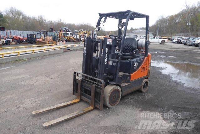 Doosan GC25P-5 Misc Forklifts