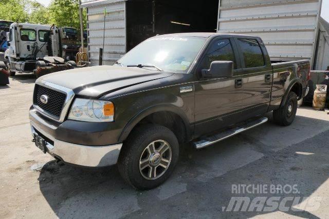 Ford F150 XLT Pickup Trucks