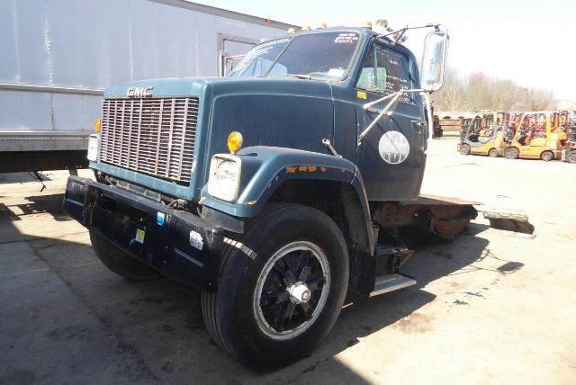 GMC TJ9C042 Cab & Chassis Trucks