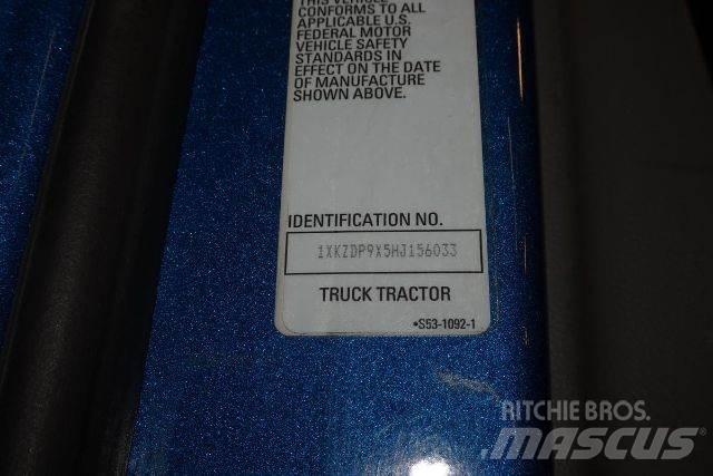Kenworth T880 Cab & Chassis Trucks