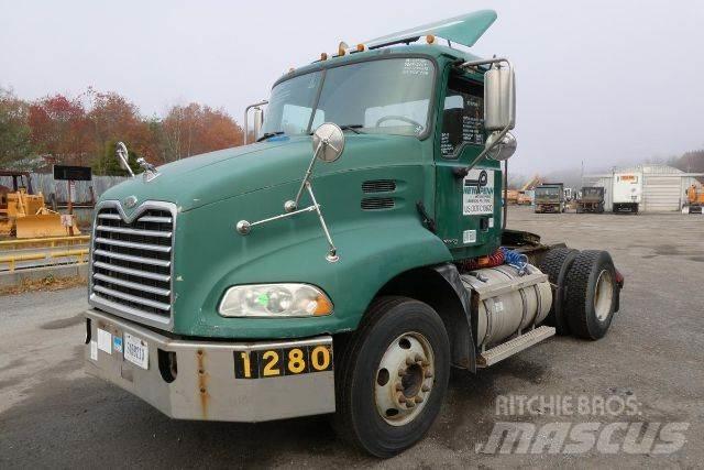Mack CXN612 Cab & Chassis Trucks