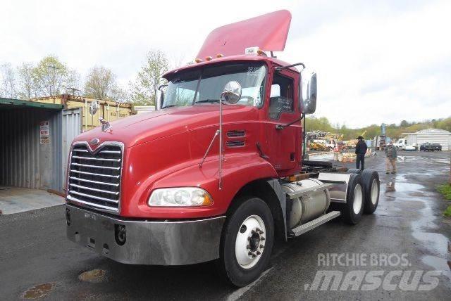 Mack CXN613 Cab & Chassis Trucks