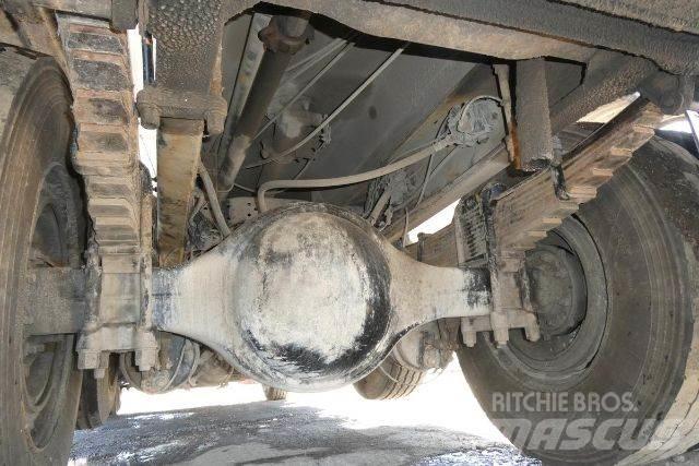 Mack RD690P Tank Trucks