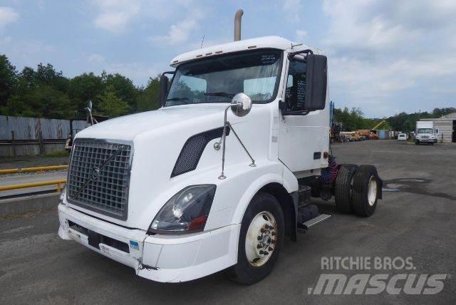 Volvo VNL42T Cab & Chassis Trucks
