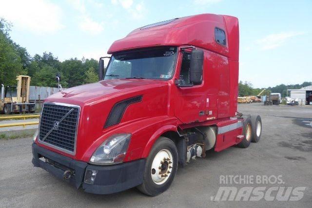 Volvo VNL64T Conventional Trucks / Tractor Trucks