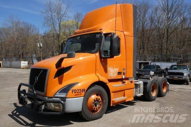 Volvo VNR64T300 Cab & Chassis Trucks
