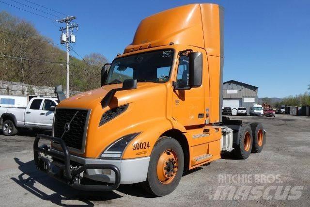 Volvo VNR64T300 Cab & Chassis Trucks