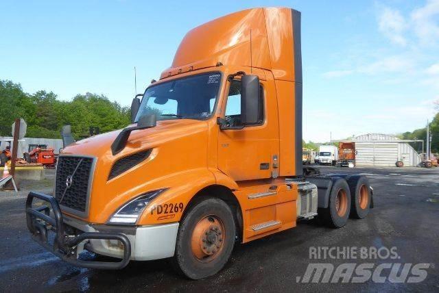 Volvo VNR64T300 Cab & Chassis Trucks