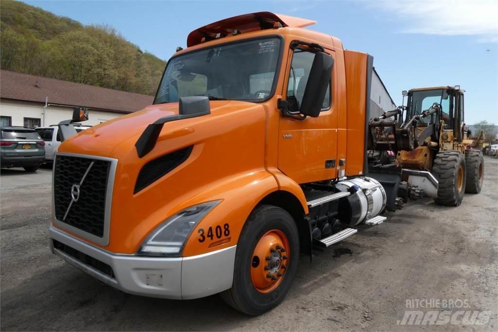 Volvo VNR64T300 Cab & Chassis Trucks
