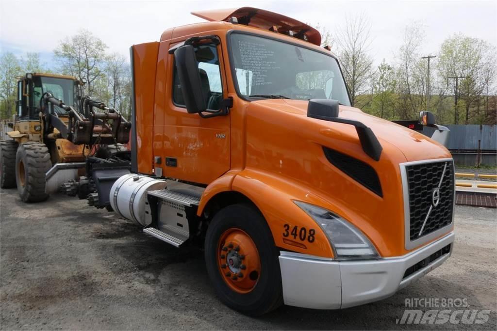 Volvo VNR64T300 Cab & Chassis Trucks