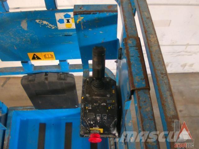 Genie GS-2032 Articulated boom lifts
