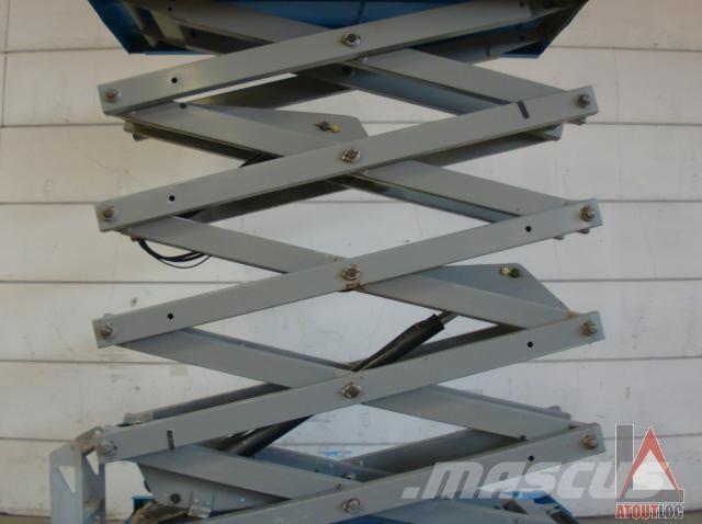 Genie GS-3246 Articulated boom lifts
