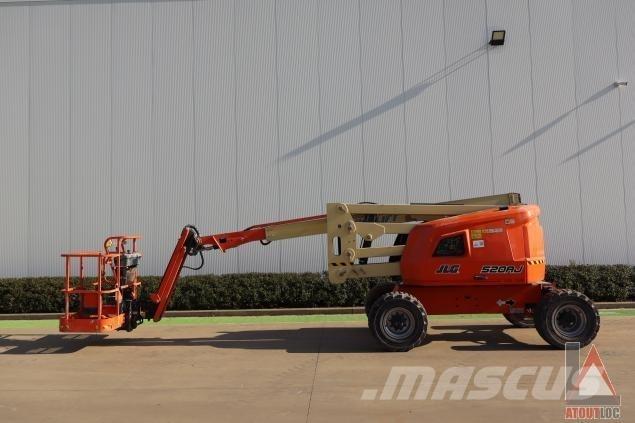JLG 520AJ Articulated boom lifts