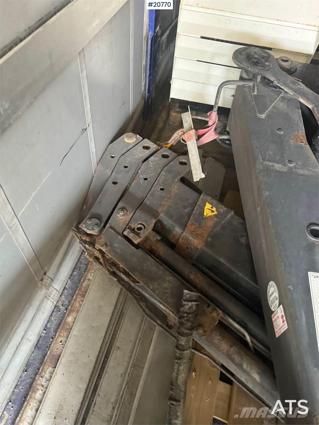Hiab 125-4 Crane Other