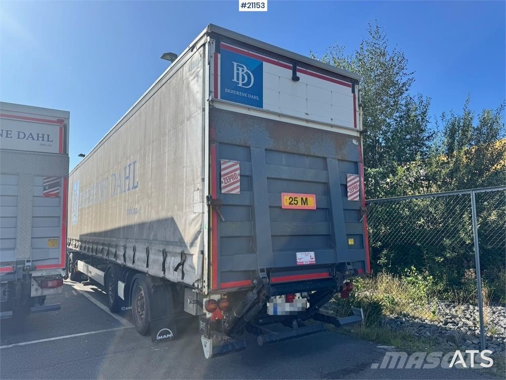 Krone Citysemi. Box body semi-trailers