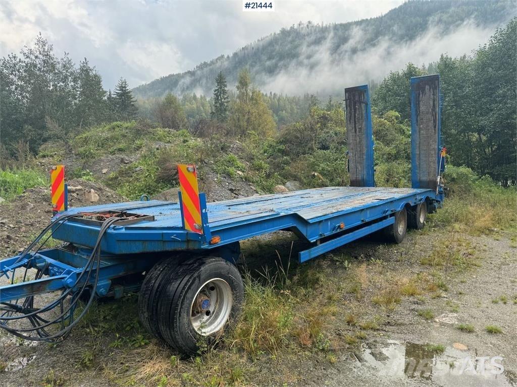 Müller Maskinhenger Lowboy trailer