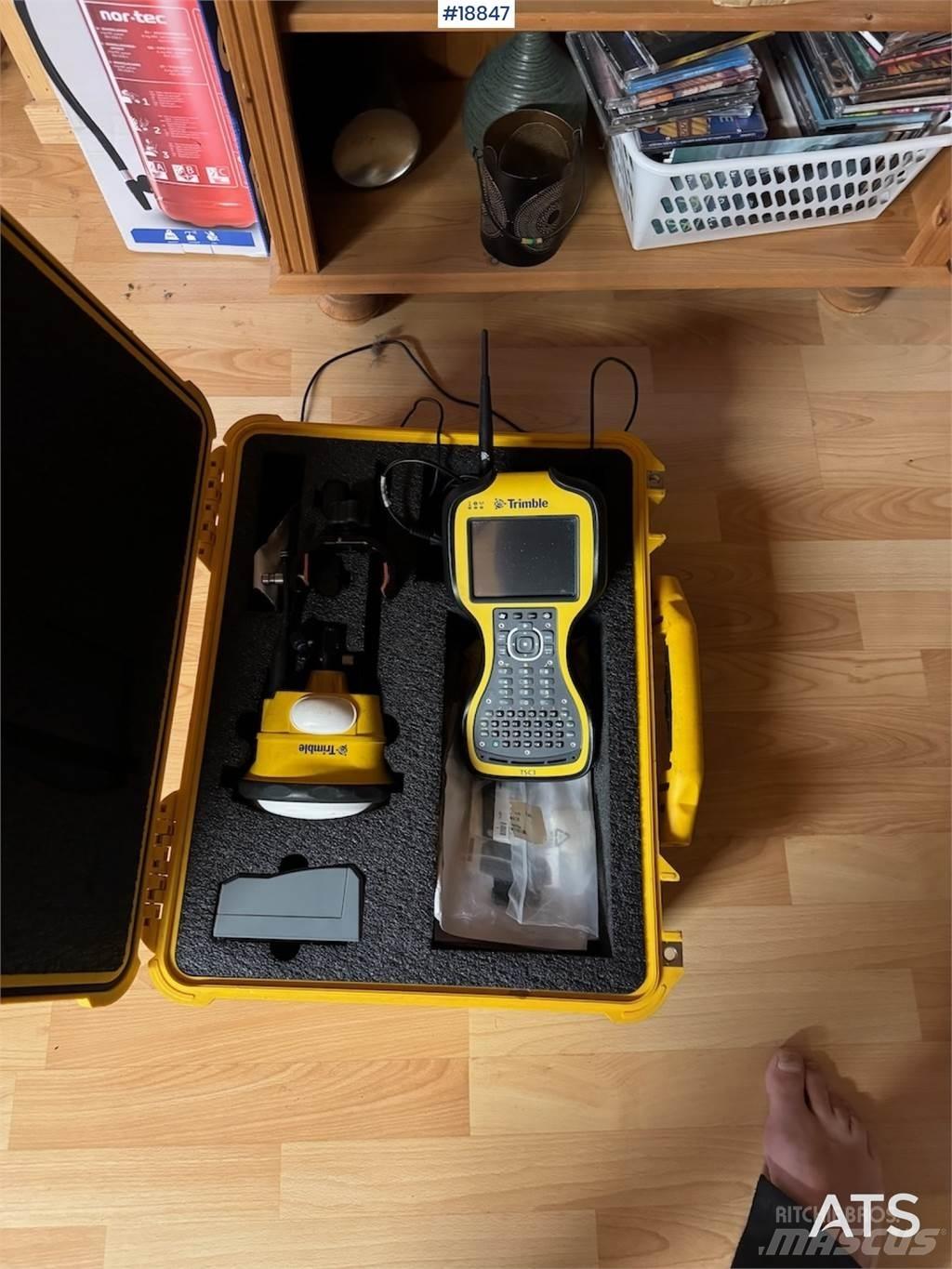 Trimble GPS m/ radio. Other