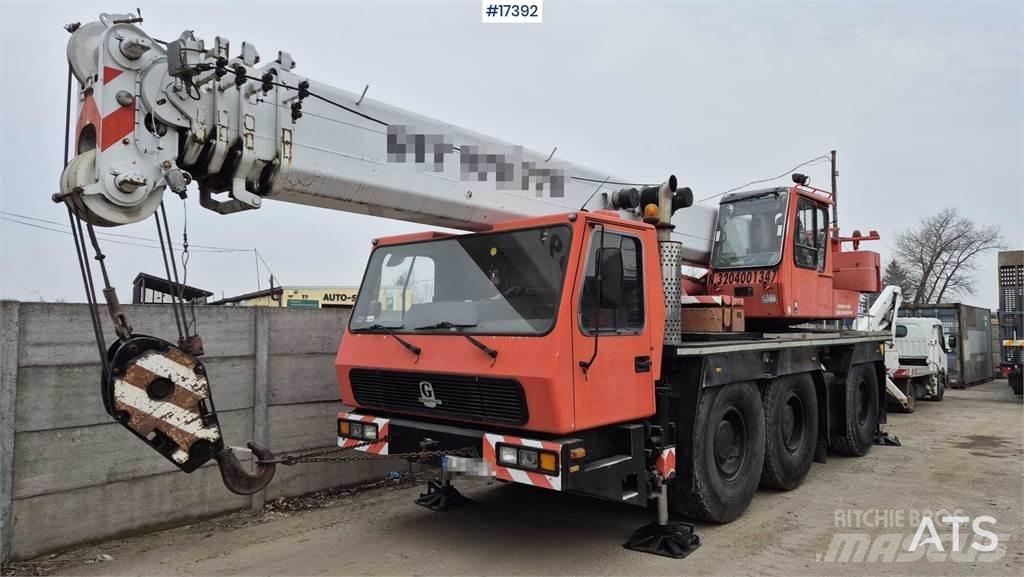 Grove GMK-3050 Mobile and all terrain cranes