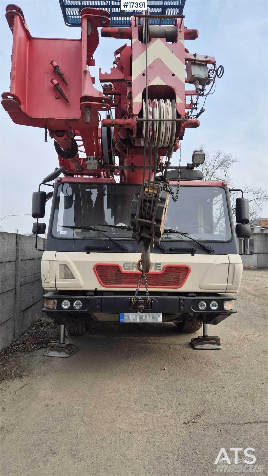 Grove GMK2035 Mobile and all terrain cranes