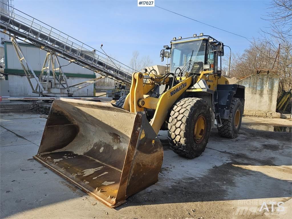 Komatsu WA 320-5 Wheel Loaders